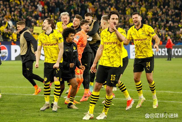 沃尔夫斯堡大胜斯图加特,稳坐德甲榜首宝座 沃尔夫斯堡大胜斯图加特,稳坐德甲榜首宝座