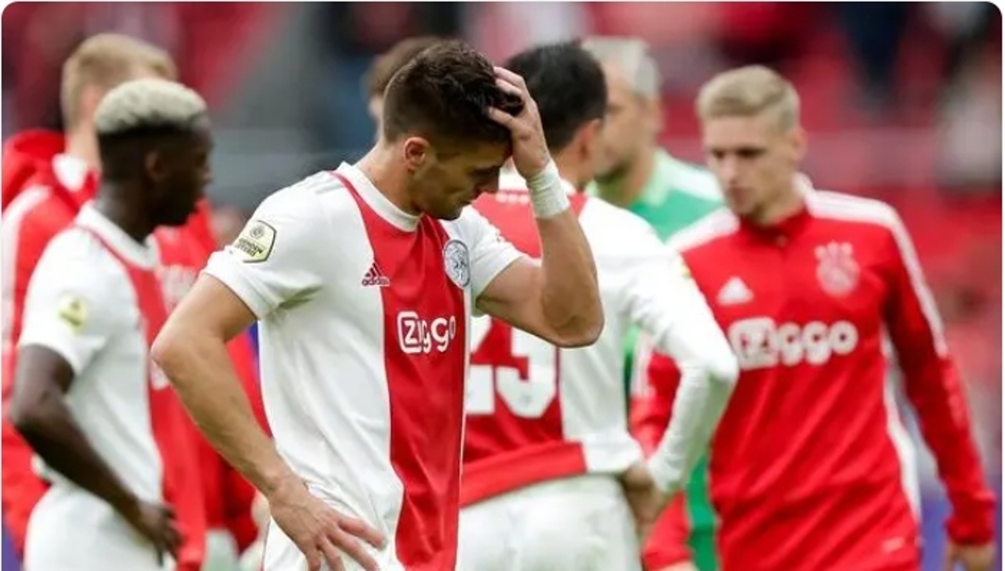 包含阿贾克斯联赛走势不俗,豪取多场胜利的词条 包含阿贾克斯联赛走势不俗,豪取多场胜利的词条