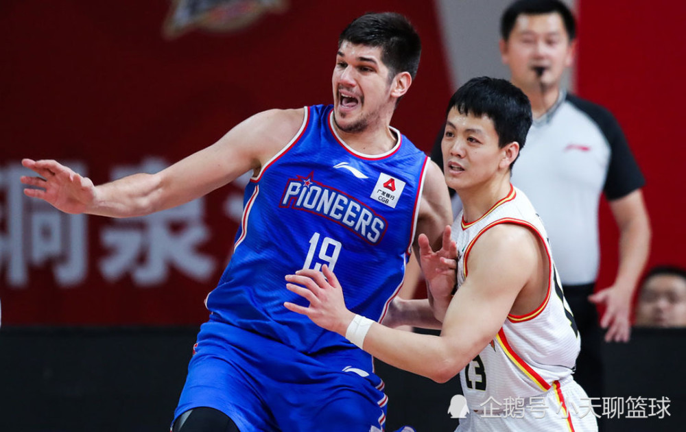 中国乒乓球队险胜德国乒乓球队，张本智和完成帽子戏法