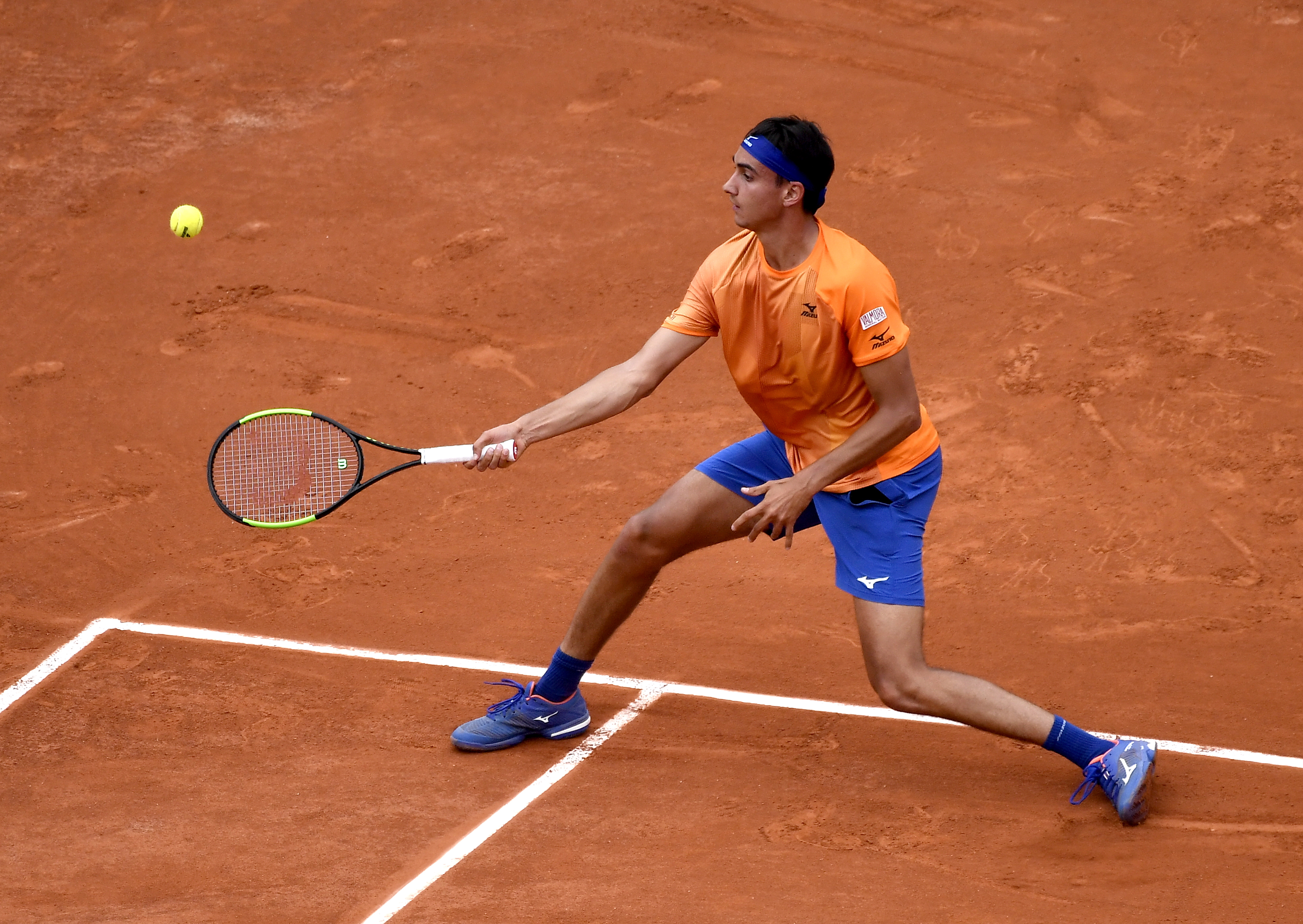 关于法国网球队绝杀日本网球队，费德勒三分雨点燃全场的信息