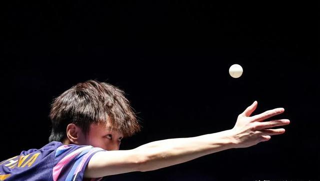 韩国乒乓球队绝地反击英国乒乓球队，奥恰洛夫惊艳世界