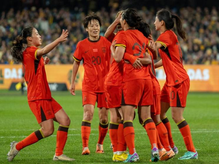 强强对抗:女足联赛的最新报道 强强对抗:女足联赛的最新报道