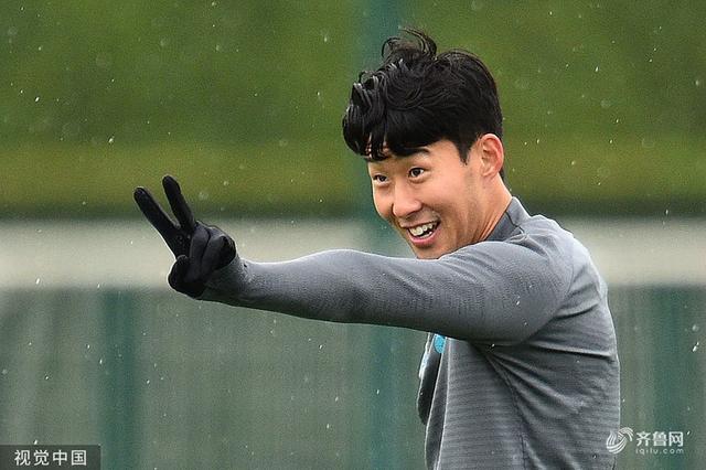 意大利射箭选手稳坐金牌,稳健的发挥博得赞誉 意大利射箭选手稳坐金牌,稳健的发挥博得赞誉