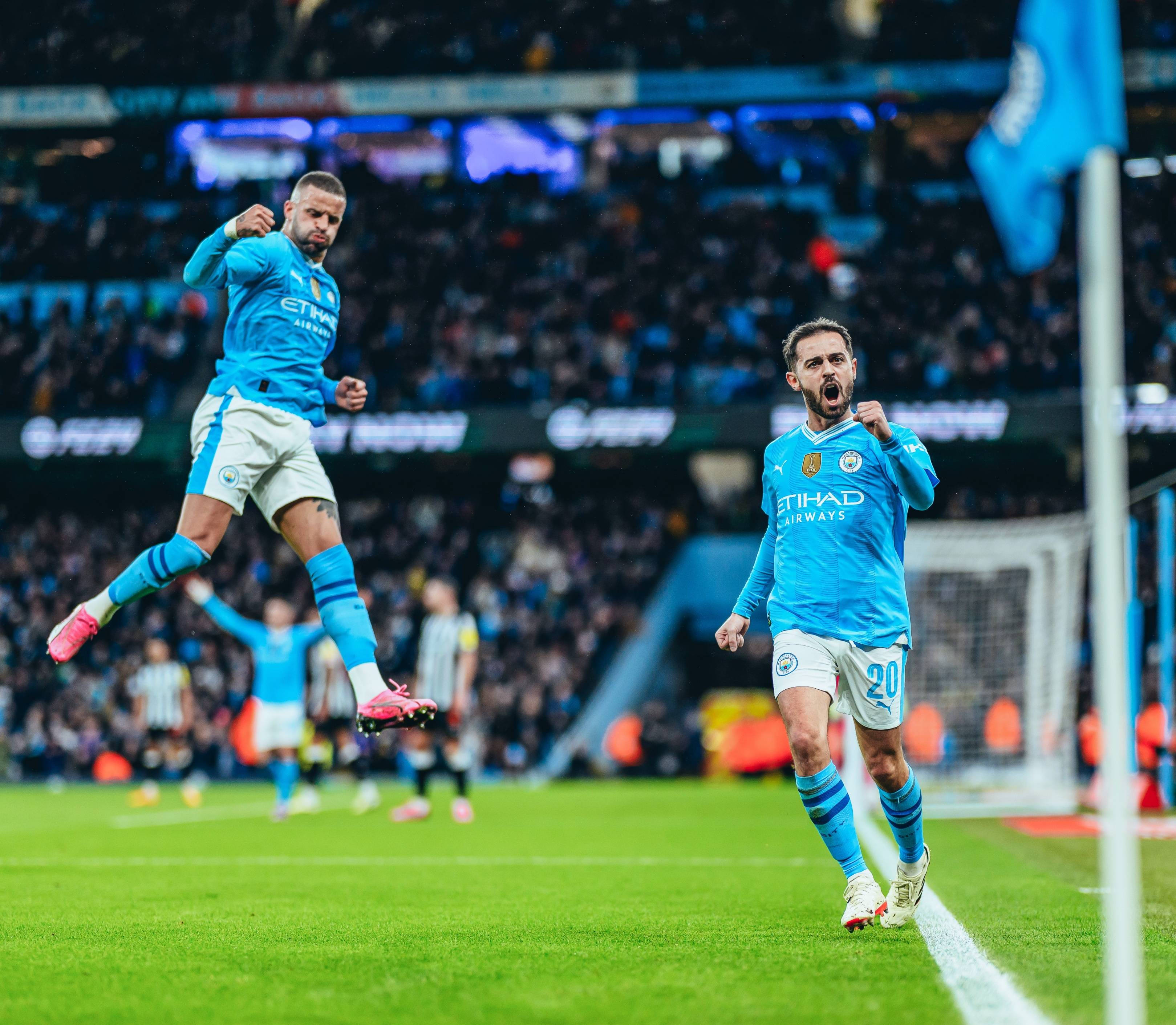 熊猫直播平台-曼城主场失利，德甲劲旅步履维艰