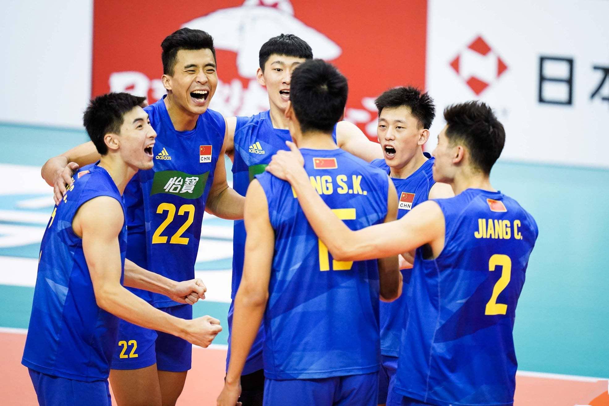 斯洛文尼亚代表队斩获金牌，喜上眉梢的简单介绍